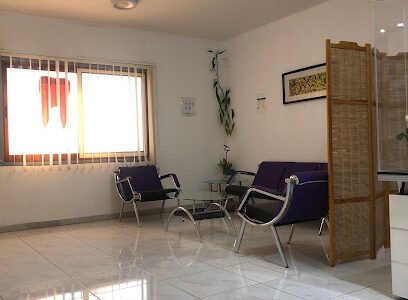 Dr. Saliha Dental Clinic