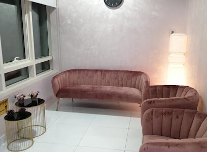 AL LULU DENTAL CLINIC –